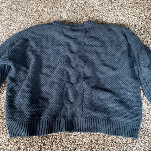 Sweater - Picture 2 of 4